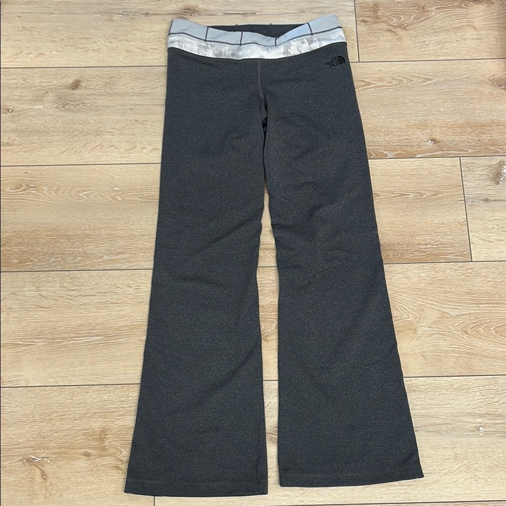 Women’s Gray Leggings Size Medium, North Face